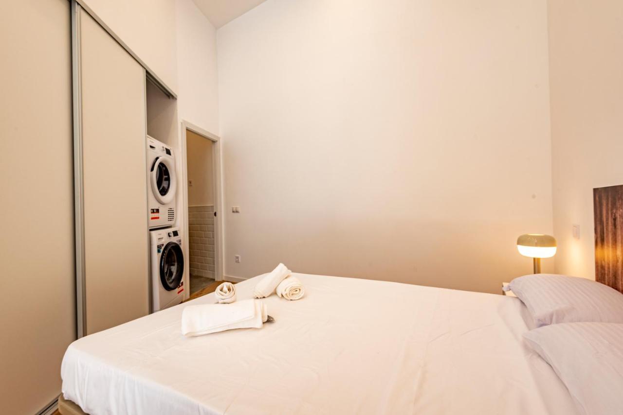 1 Min Metro A Pie, 4Km De Sol, Centro De Madrid C Apartment Exterior photo